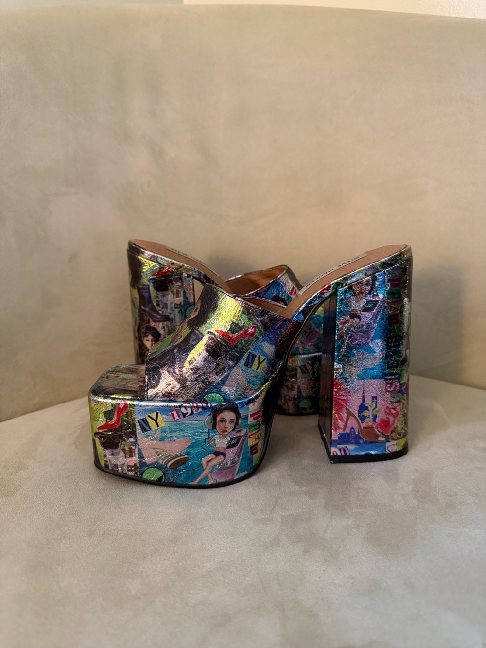 Steve Madden Multicolor Graphic Platform Mule Heels - Picture 2 of 4